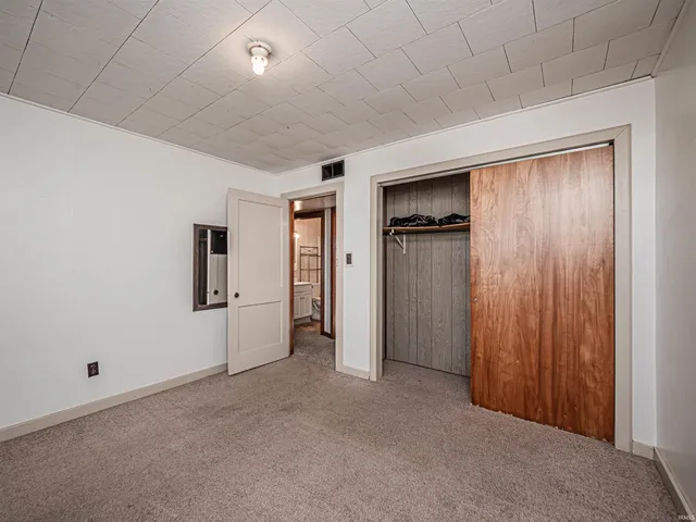 $91,900 | 1112 East 4th Street, Mount Vernon, IN 47620