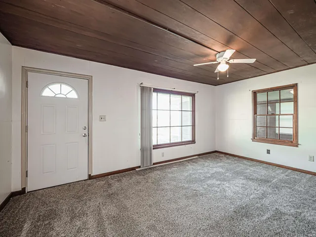 $91,900 | 1112 East 4th Street, Mount Vernon, IN 47620