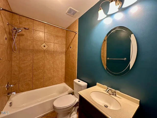 $1,975 | 411 East Lenoir Street, Raleigh, NC 27601