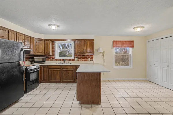 $585,000 | 220 South Street, South Hero, VT 05486