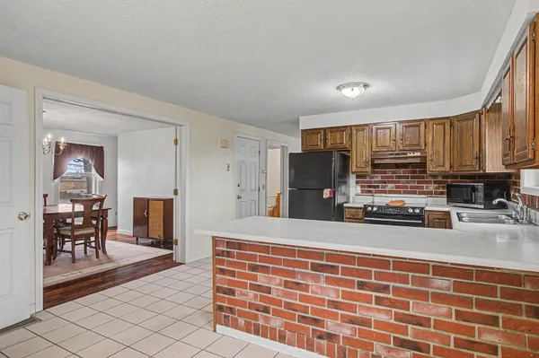 $585,000 | 220 South Street, South Hero, VT 05486