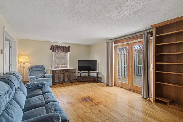 $585,000 | 220 South Street, South Hero, VT 05486