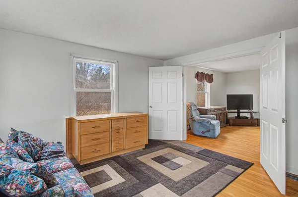 $585,000 | 220 South Street, South Hero, VT 05486