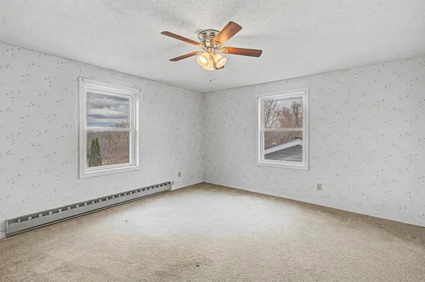 $585,000 | 220 South Street, South Hero, VT 05486