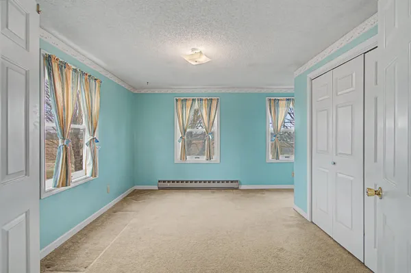 $585,000 | 220 South Street, South Hero, VT 05486