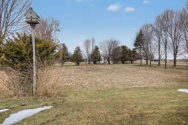 $585,000 | 220 South Street, South Hero, VT 05486