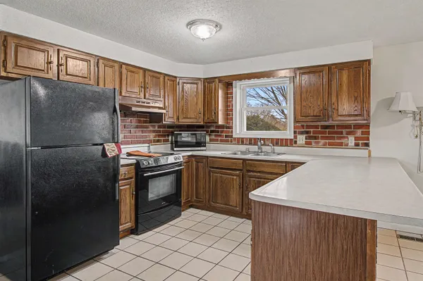 $585,000 | 220 South Street, South Hero, VT 05486