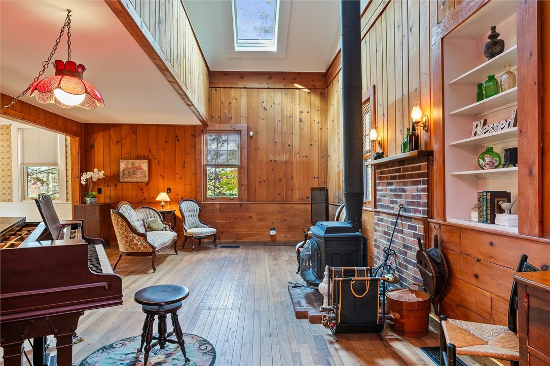 1728 Clarkson Parma Townline Road Parma, NY 14420 - Photo 16 of 50 loving room