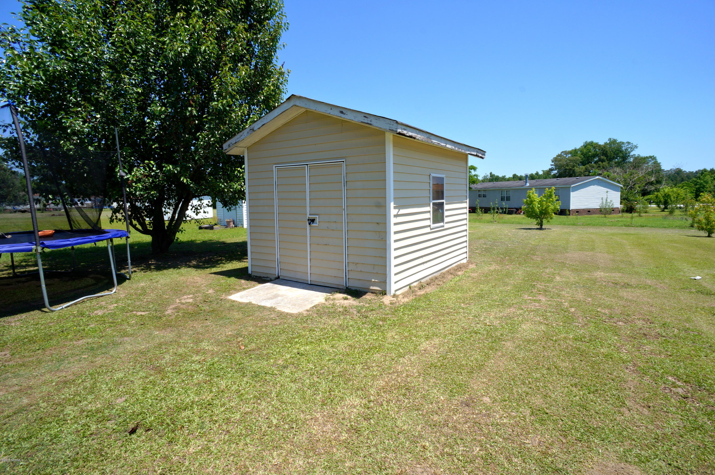 1504 Antioch Road New Bern, NC 28560 - Photo 36 of 41 ANTIOCH 1504 5-15-17 008
