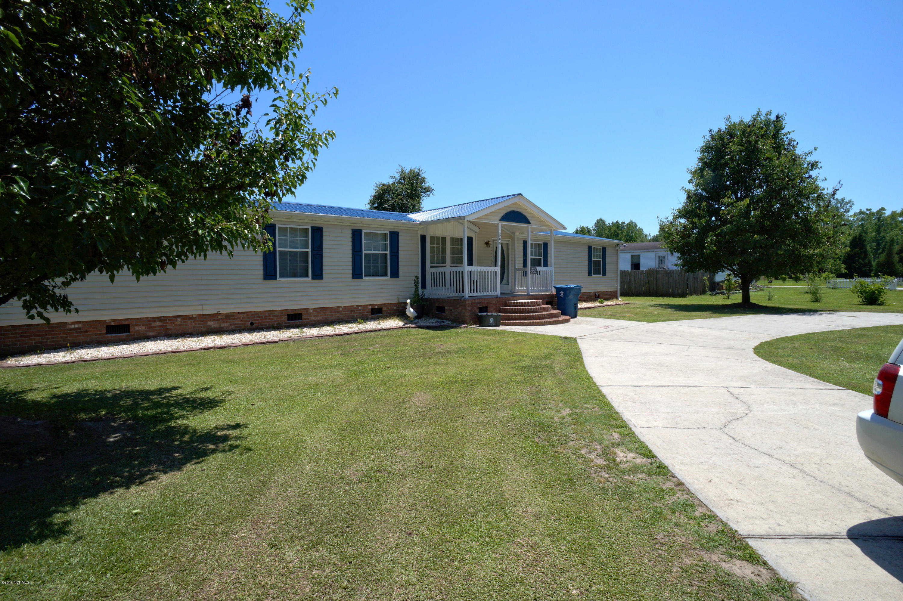 1504 Antioch Road New Bern, NC 28560 - Photo 41 of 41 ANTIOCH 1504 5-15-17 013