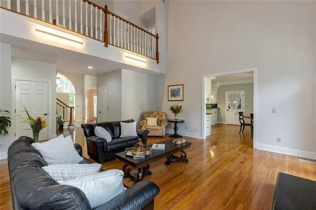 $1,995,000 | 2010 Stonehedge Road, Roswell, GA 30075