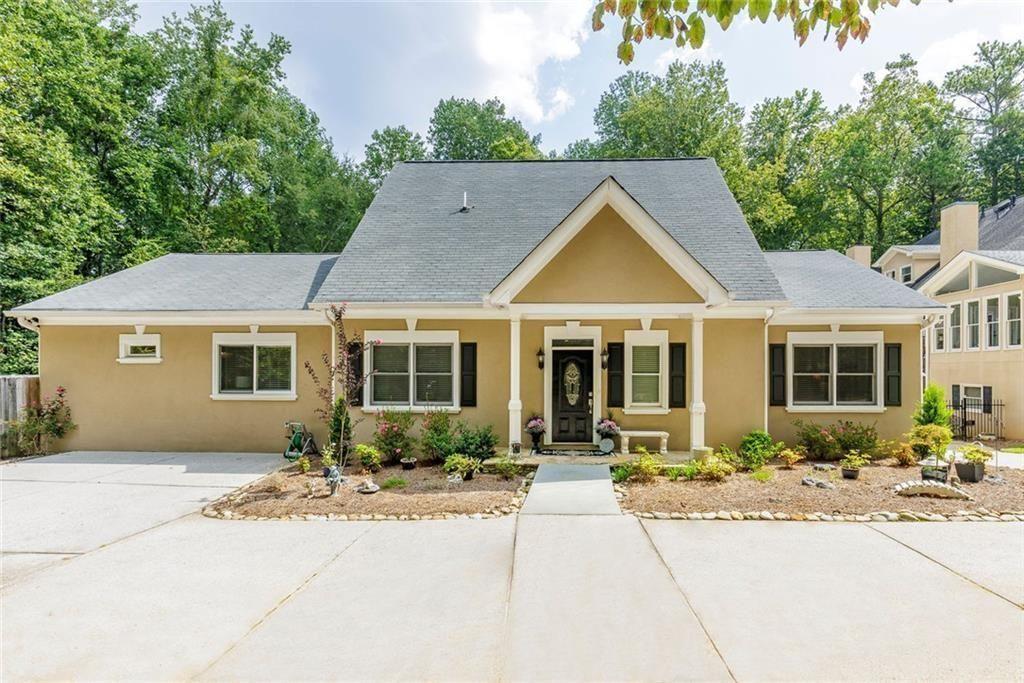 2010 Stonehedge Road Roswell, GA 30075 - Photo 44 of 86