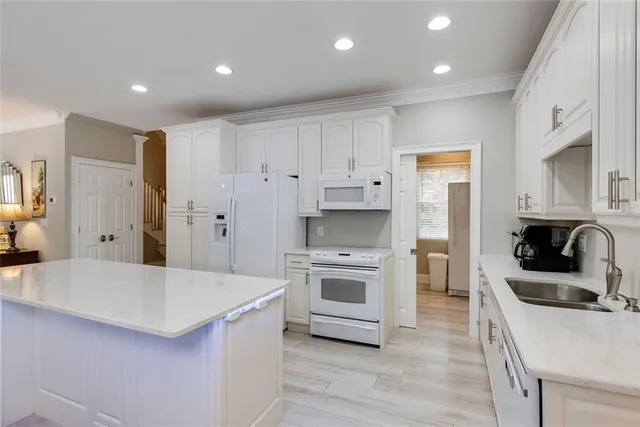 $1,995,000 | 2010 Stonehedge Road, Roswell, GA 30075