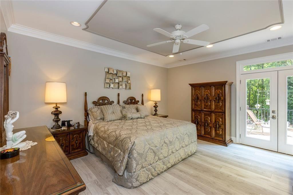 2010 Stonehedge Road Roswell, GA 30075 - Photo 57 of 86