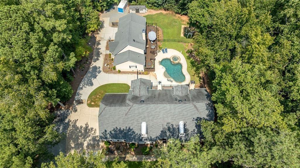 2010 Stonehedge Road Roswell, GA 30075 - Photo 75 of 86