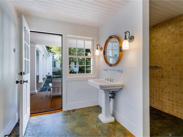 $4,495,000 | 282 Westview Drive, Shelburne, VT 05482