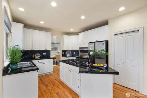 $1,425,000 | 3429 Lincoln Avenue Northeast, Renton, WA 98056