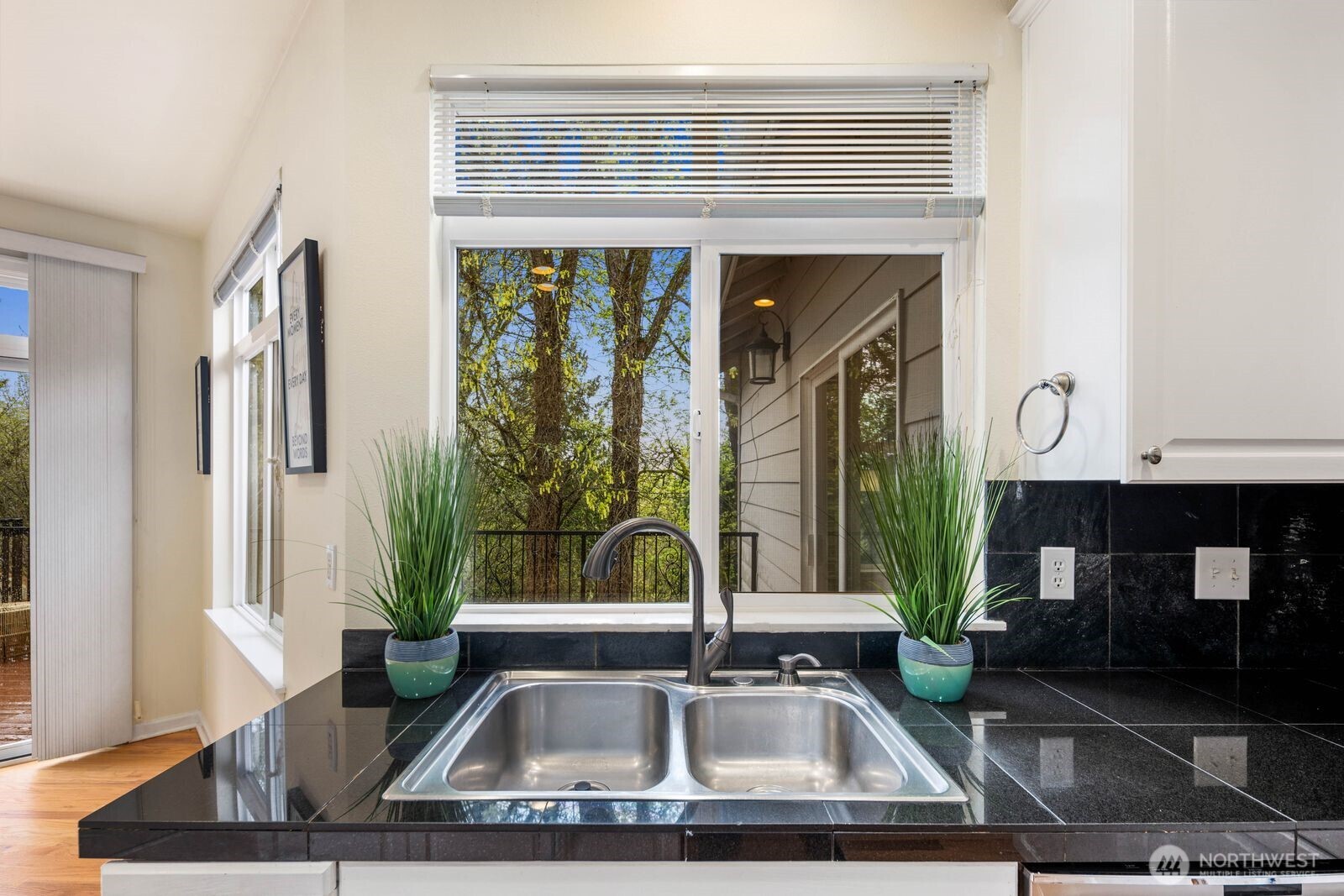 3429 Lincoln Avenue Northeast Renton, WA 98056 - Photo 15 of 40