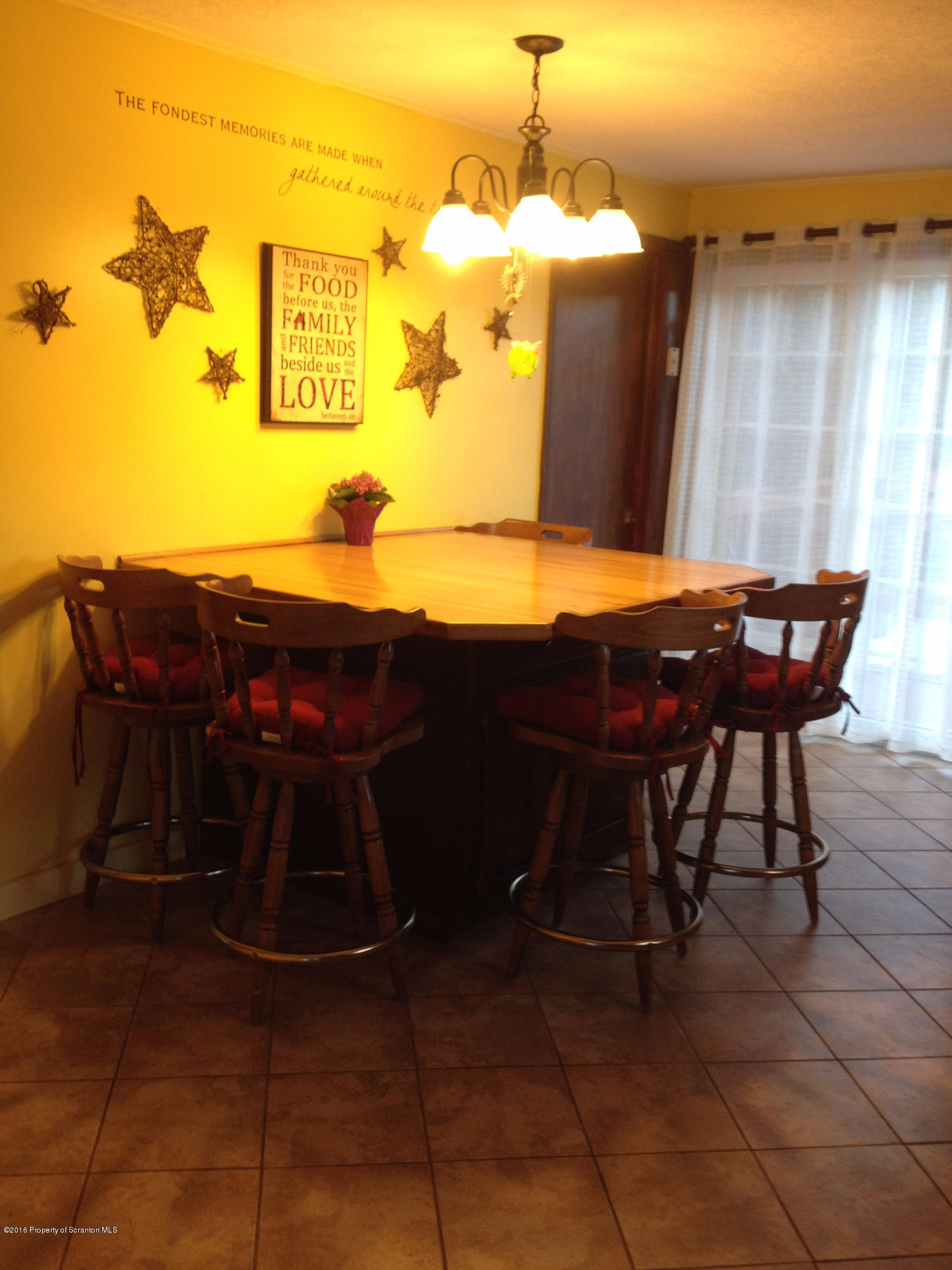 194 Old State Road Falls, PA 18615 - Photo 19 of 31 Eat-in Kitchen