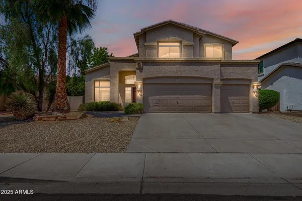 $3,650 | 6804 West Lone Cactus Drive, Glendale, AZ 85308