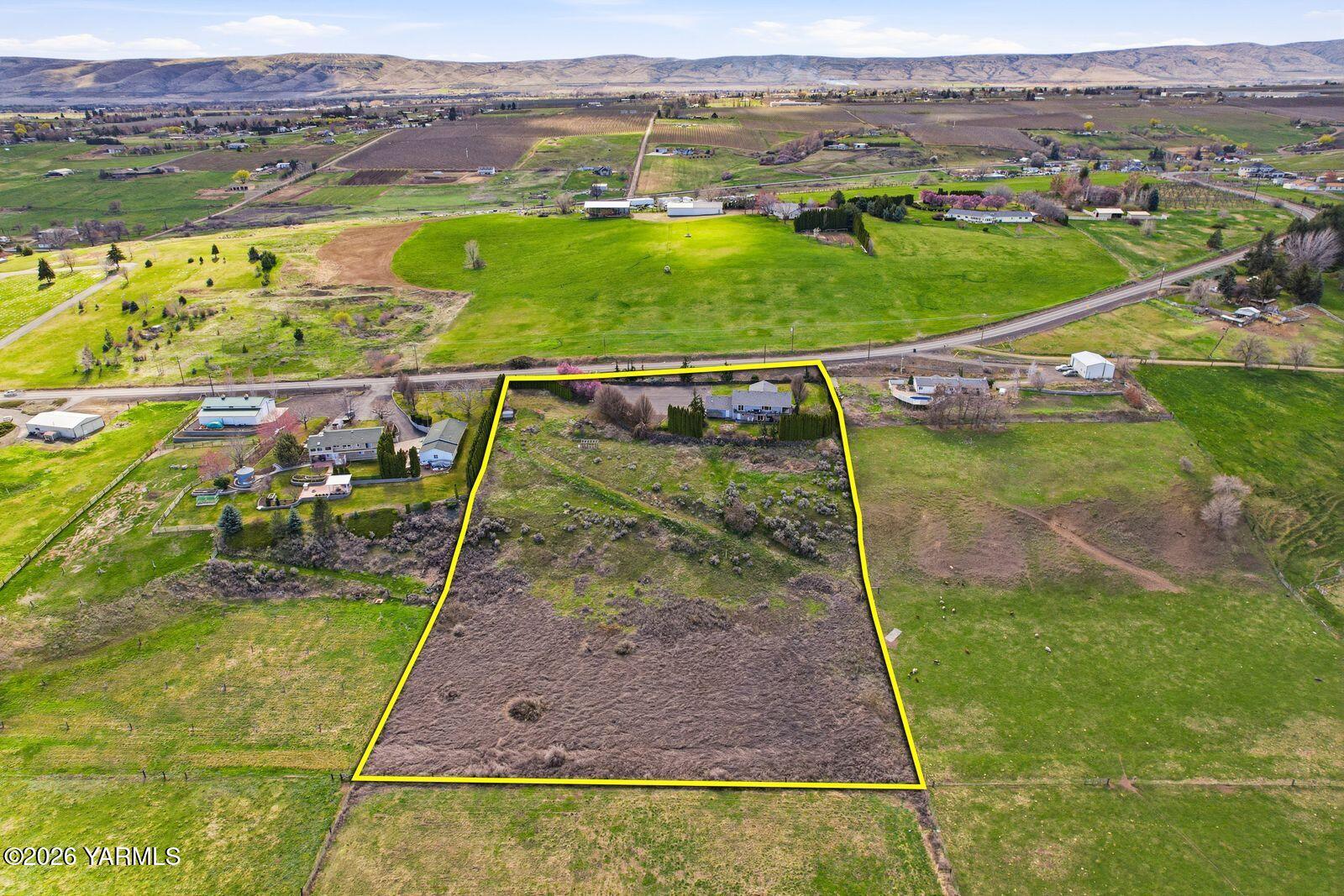 12309 Douglas Road Yakima, WA 98908 - Photo 56 of 58 53- Property Line Drone