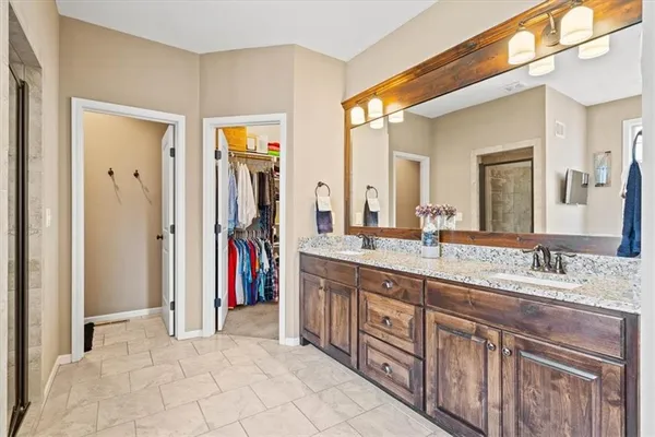 $535,000 | 19421 West 200th Terrace, Spring Hill, KS 66083
