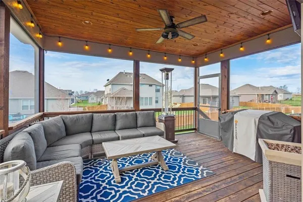 $535,000 | 19421 West 200th Terrace, Spring Hill, KS 66083