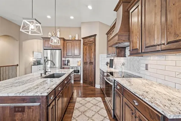 $535,000 | 19421 West 200th Terrace, Spring Hill, KS 66083
