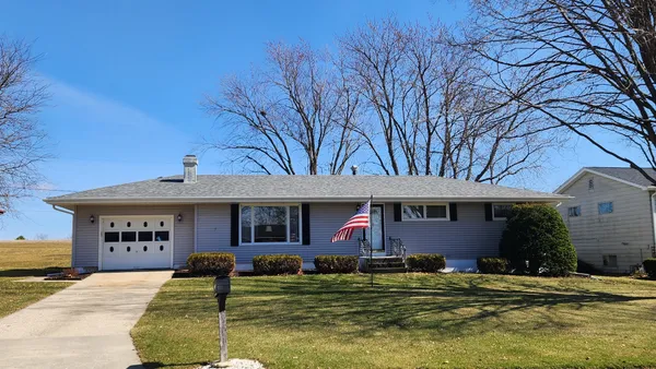 $262,900 | 907 Obrien Street, Harvard, IL 60033