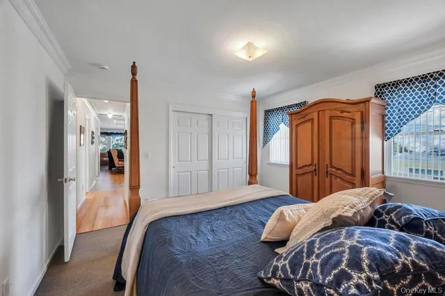 $995,000 | 18 Hillcrest Street, Huntington, NY 11743