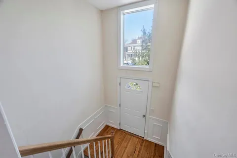 $995,000 | 18 Hillcrest Street, Huntington, NY 11743