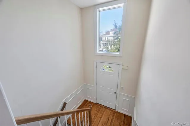 $995,000 | 18 Hillcrest Street, Huntington, NY 11743