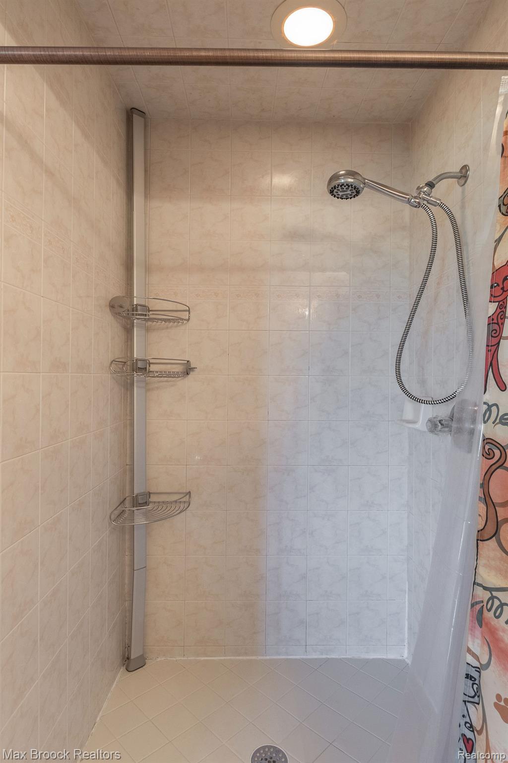 66280 Romeo Plank Road Ray, MI 48096 - Photo 27 of 72 Gallery Image 27