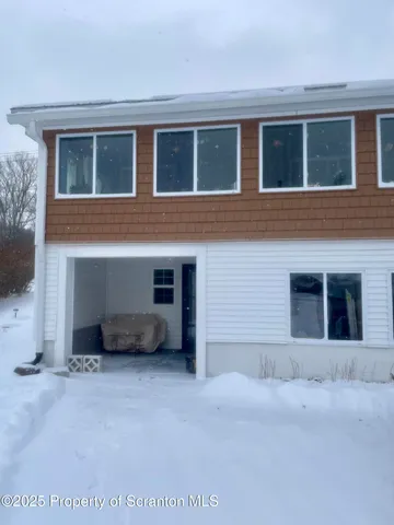 $1,500 | 1427 Layton Road, Clarks Summit, PA 18411