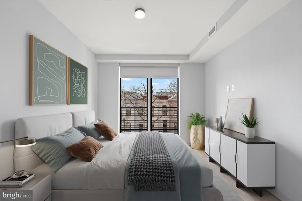 $3,950 | 811 North Columbus Street, Unit 302, Alexandria, VA 22314