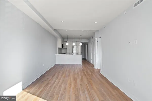 $3,950 | 811 North Columbus Street, Unit 302, Alexandria, VA 22314