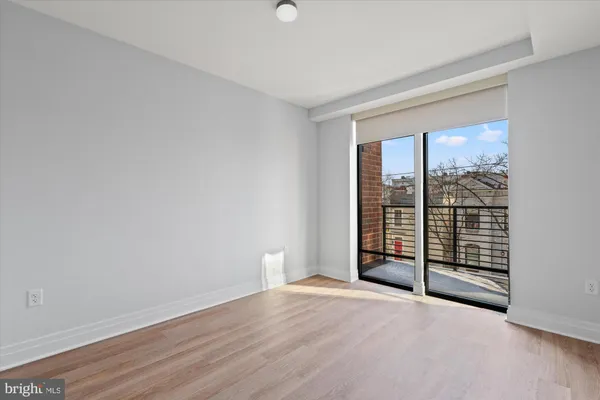 $3,950 | 811 North Columbus Street, Unit 302, Alexandria, VA 22314