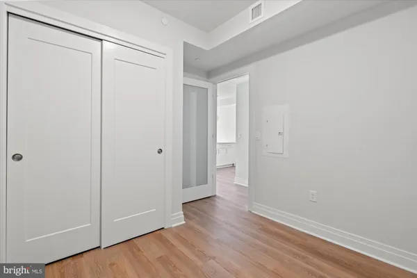 $3,950 | 811 North Columbus Street, Unit 302, Alexandria, VA 22314