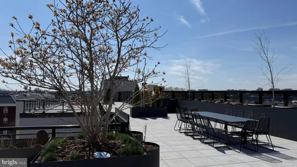 $4,200 | 811 North Columbus Street, Unit 302, Alexandria, VA 22314