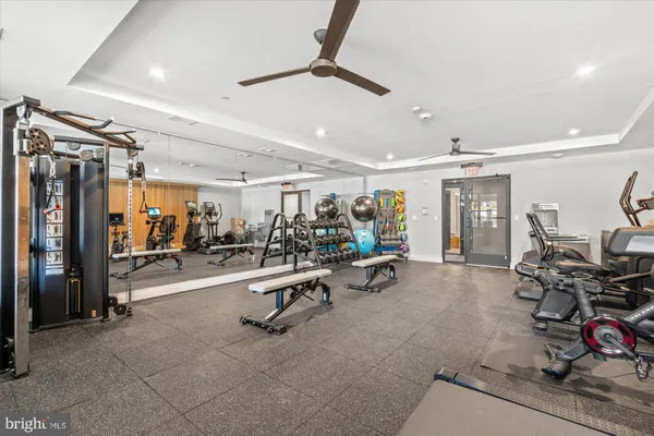 $3,950 | 811 North Columbus Street, Unit 302, Alexandria, VA 22314