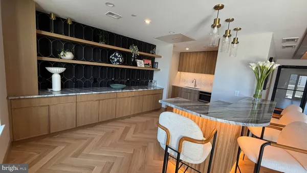 $4,200 | 811 North Columbus Street, Unit 302, Alexandria, VA 22314