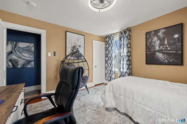 $379,900 | 32 Burr Avenue, Middletown, CT 06457