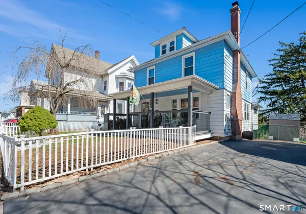 $379,900 | 32 Burr Avenue, Middletown, CT 06457