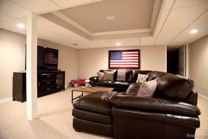 21382 Raintree Drive Macomb, MI 48044 - Photo 31 of 38 RaintreeRanch-35.jpg
