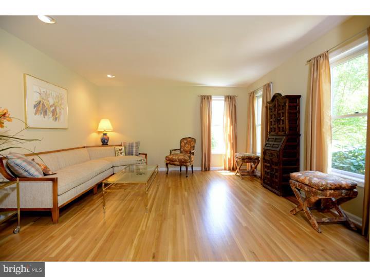 30 Haverford Road Princeton Junction, NJ 08550 - Photo 7 of 24 Living Room