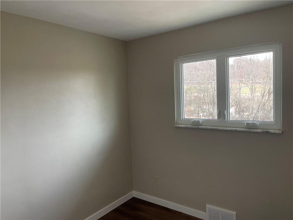 150 Watson Road Apollo, PA 15613 - Photo 18 of 21 an empty room with a window