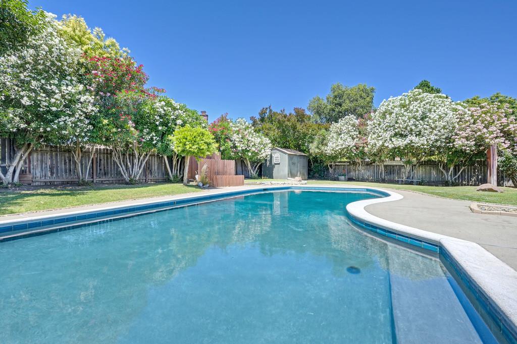 3517 Ronk Way Sacramento, CA 95821 - Photo 68 of 88