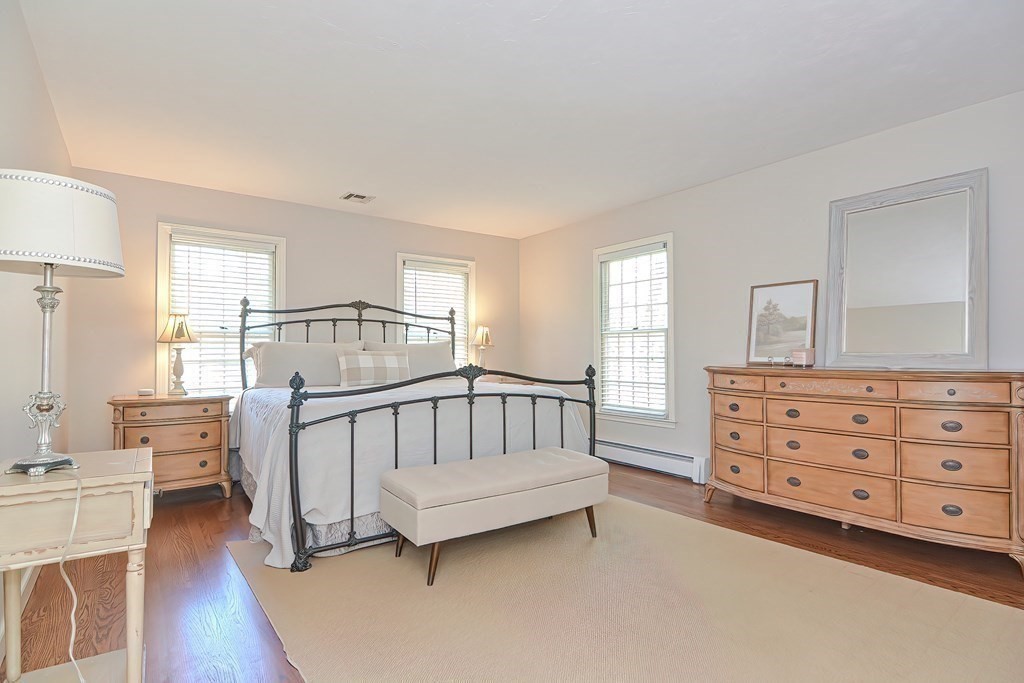 14 Stoney Brook Road Hopkinton, MA 01748 - Photo 16 of 33 Gallery Image 16