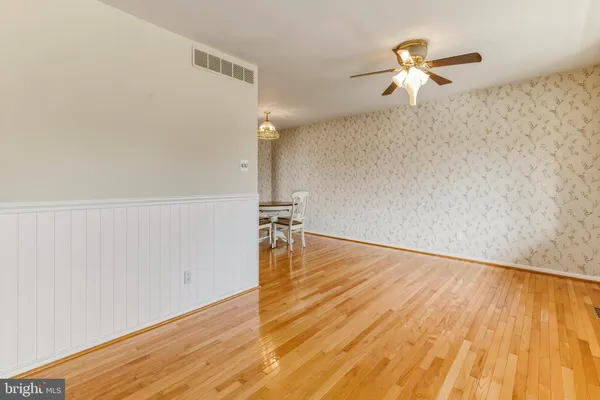 $320,000 | 37 Harmony Road, Gibbstown, NJ 08027