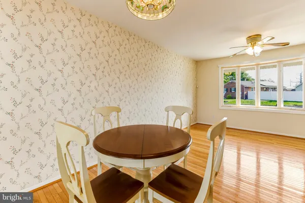 $320,000 | 37 Harmony Road, Gibbstown, NJ 08027